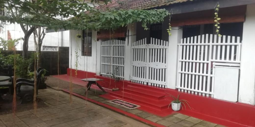 Ami place Hikkaduwa Exterior foto